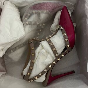 Valentino Pink Rockstud T-Stud Pumps